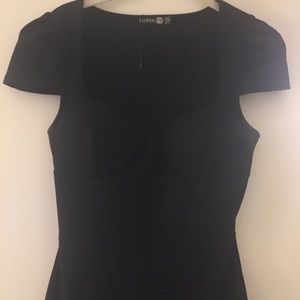 Sweetheart bust black midi dress